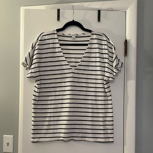J. Crew White and Navy Stripped V-Neck T-Shirt